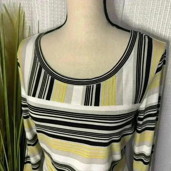St John Women’s Small Long Sleeve Yellow/Black Striped Tunic Top Scoop Neck - Picture 2 of 12
